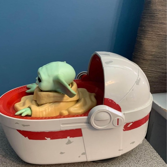 Star Wars Grogu and Hover Pram Toy - Picture 4 of 5